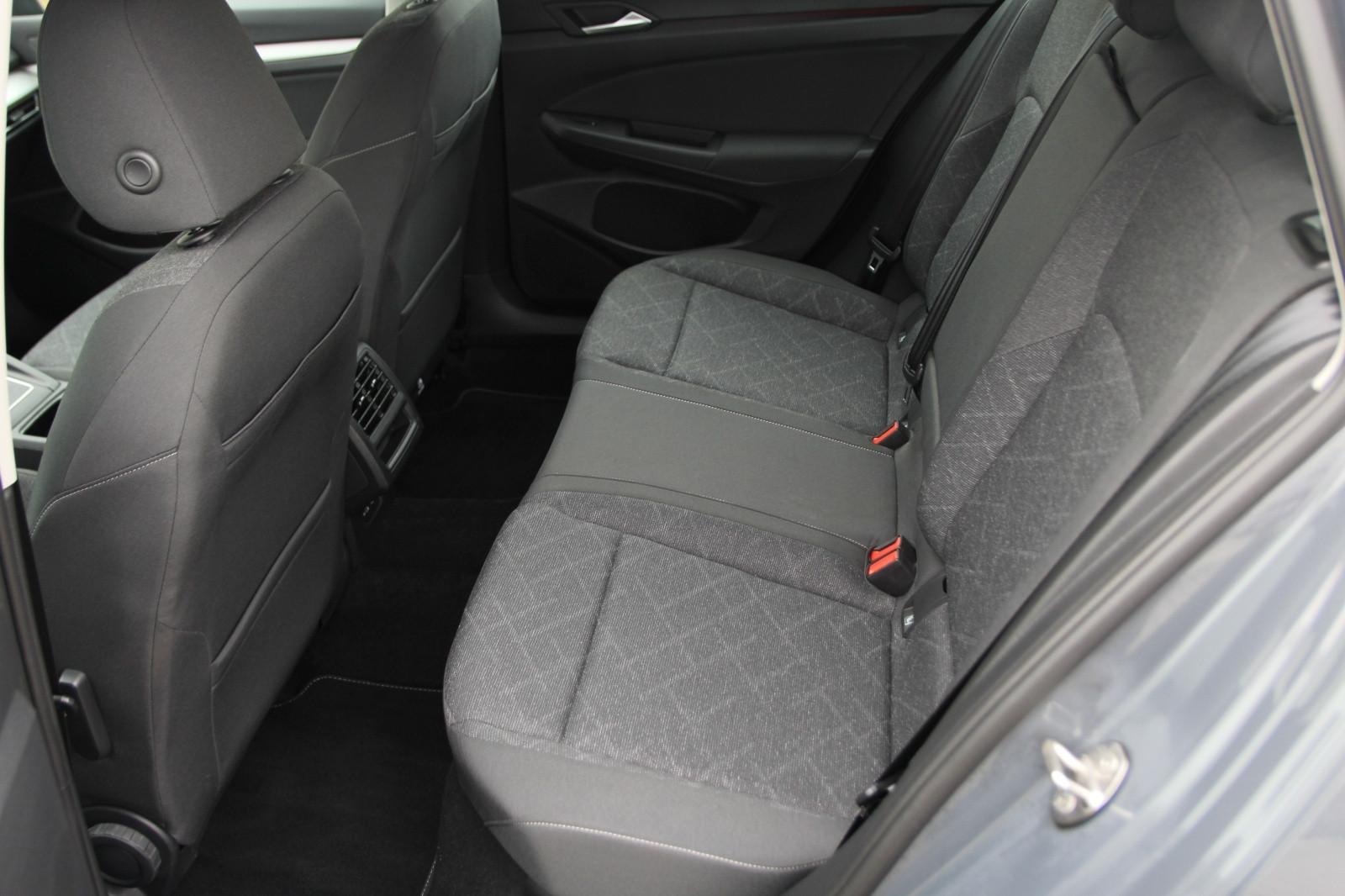 Volkswagen Golf VIII Variant Life DSG 2,0TDi/LED/Alu/1.Hand, миниатюра 19