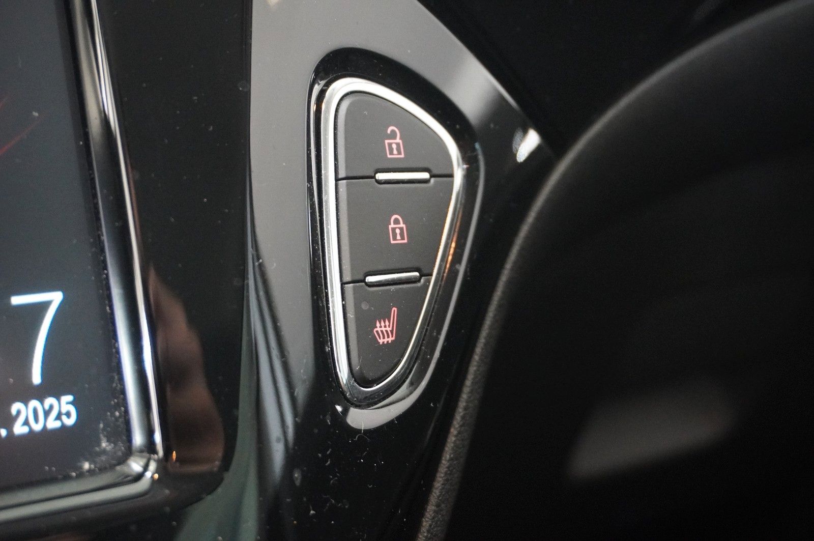 Fahrzeugabbildung Opel Corsa E Active 1.4  NAVI/PDC/SHZ/LHZ/ALU/TEMPO