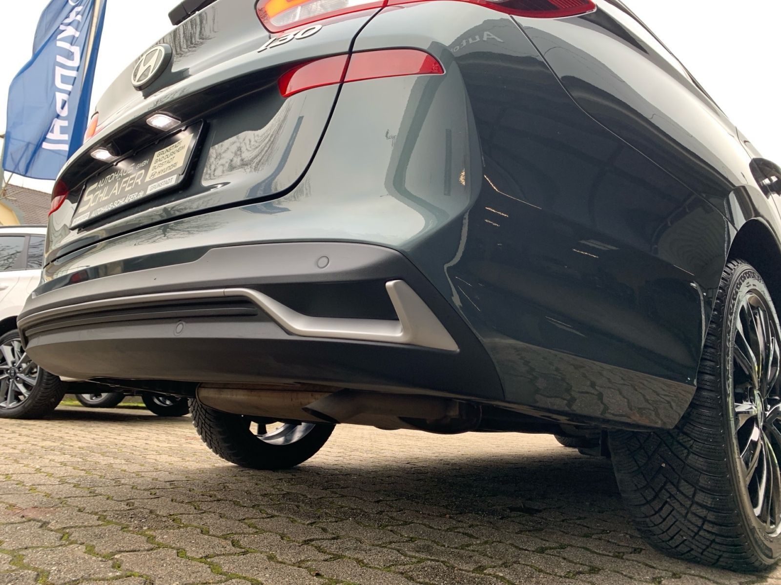 Fahrzeugabbildung Hyundai i30 Kombi 1.0 T-GDI 7-DCT Advantage Navi LED