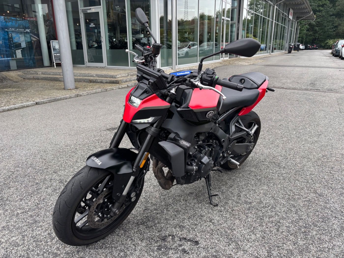 Fahrzeugabbildung Yamaha MT 09 ABS aus erster Hand
