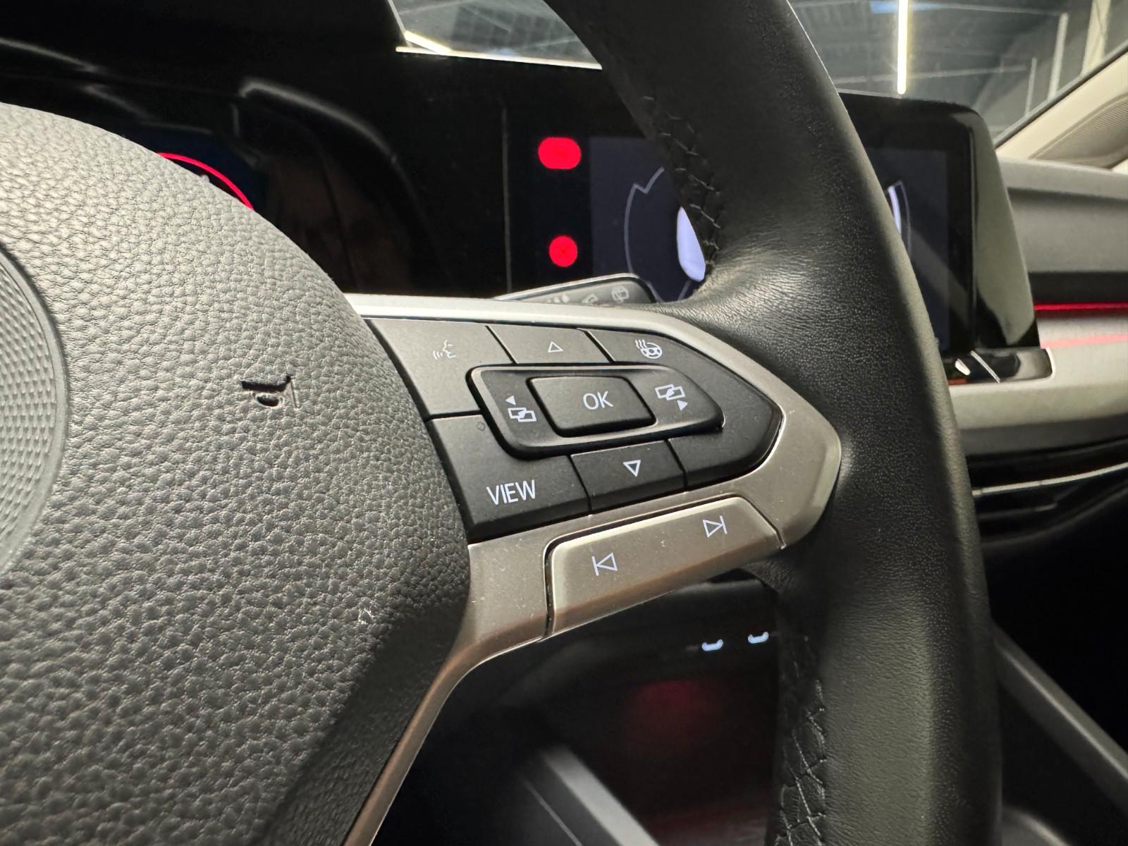 Volkswagen Golf VIII 1.5 TSI LIFE*SHZ*LED+*AMBIENTE*NAVI*, миниатюра 12