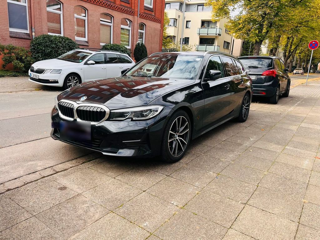 Image of BMW 320