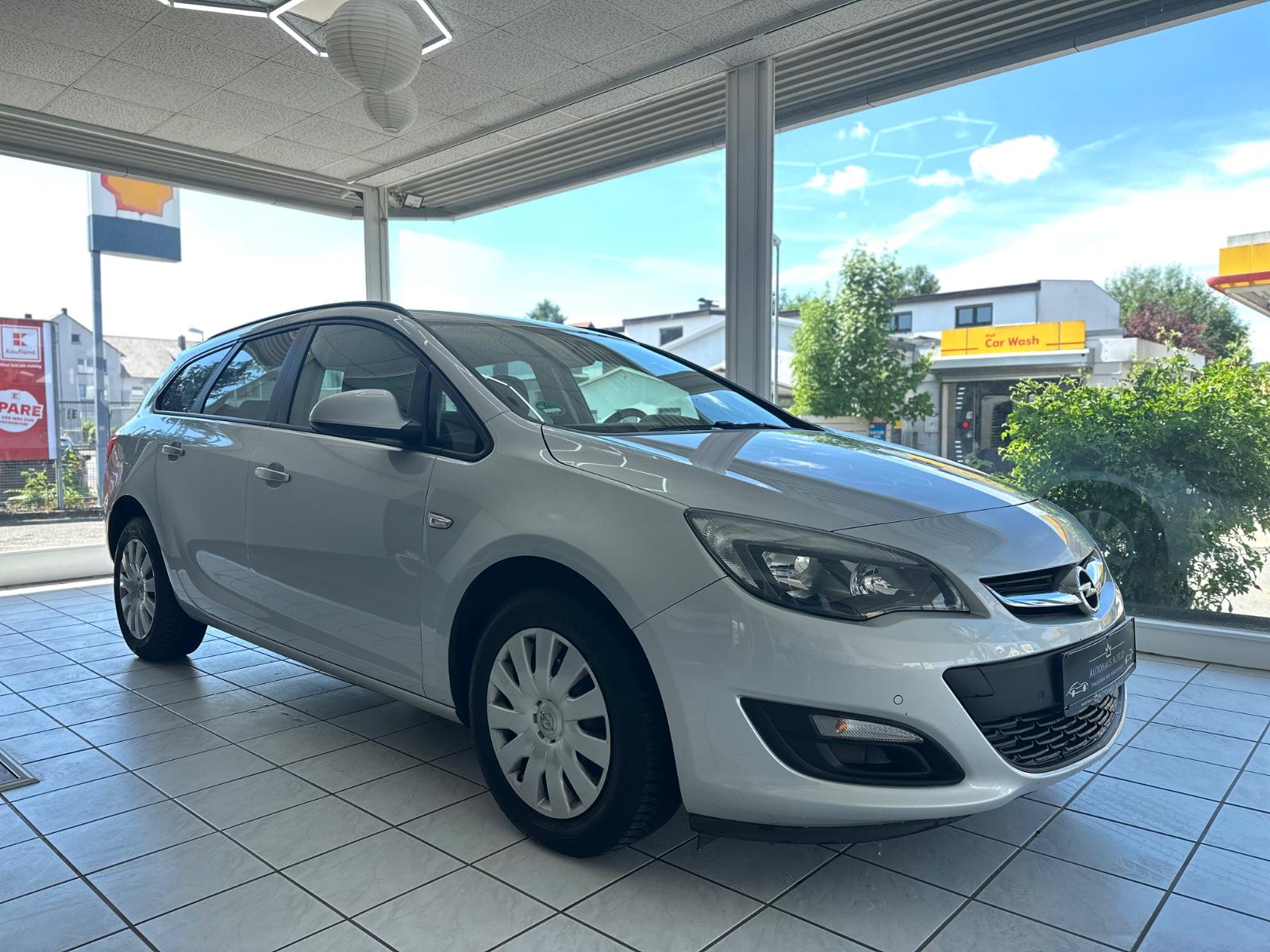 Opel Astra Sports Tourer 1.4 Turbo Scheckheft Navi