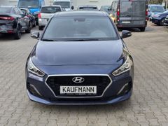 Fahrzeugabbildung i30 Passion +