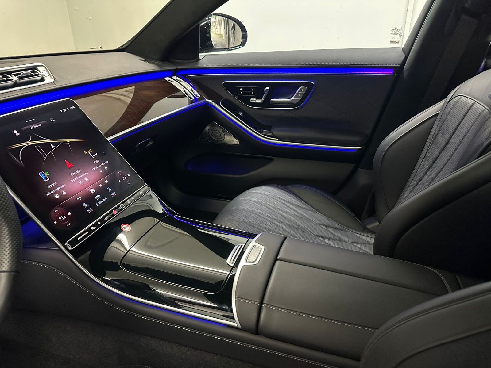 Fahrzeugabbildung Mercedes-Benz S 63 E Performance L *PANORAMA*FONDENTERTAINMENT