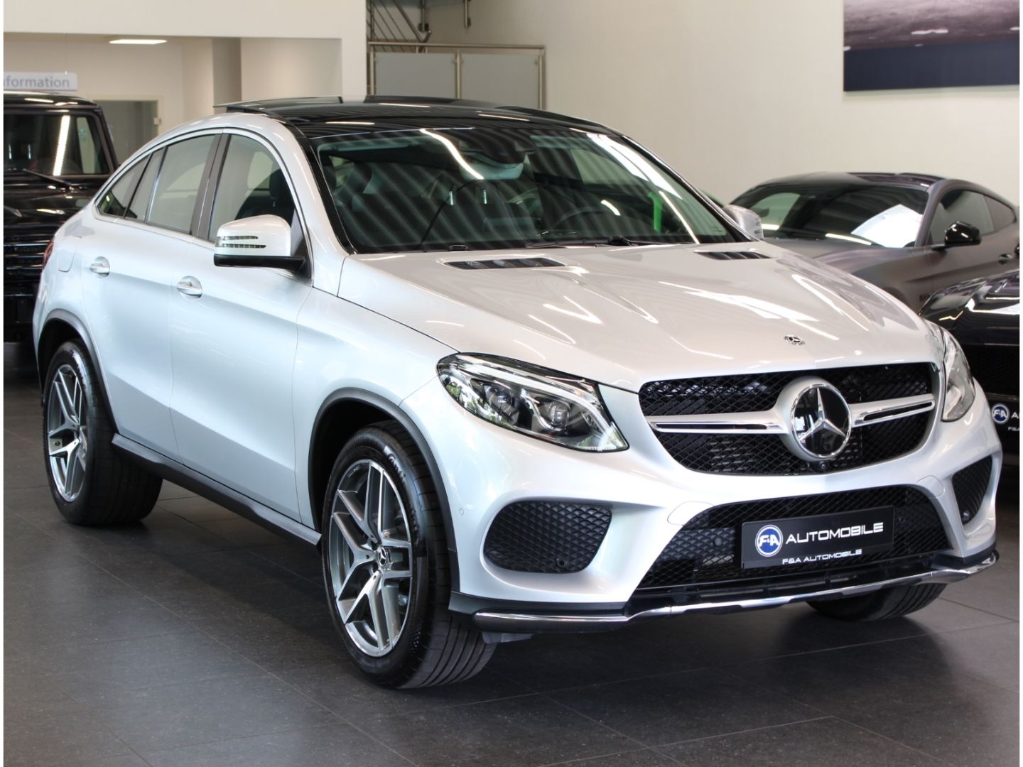Fahrzeugabbildung Mercedes-Benz GLE 350 d Coupe 4Matic AMG-Line*AHK*Distronic