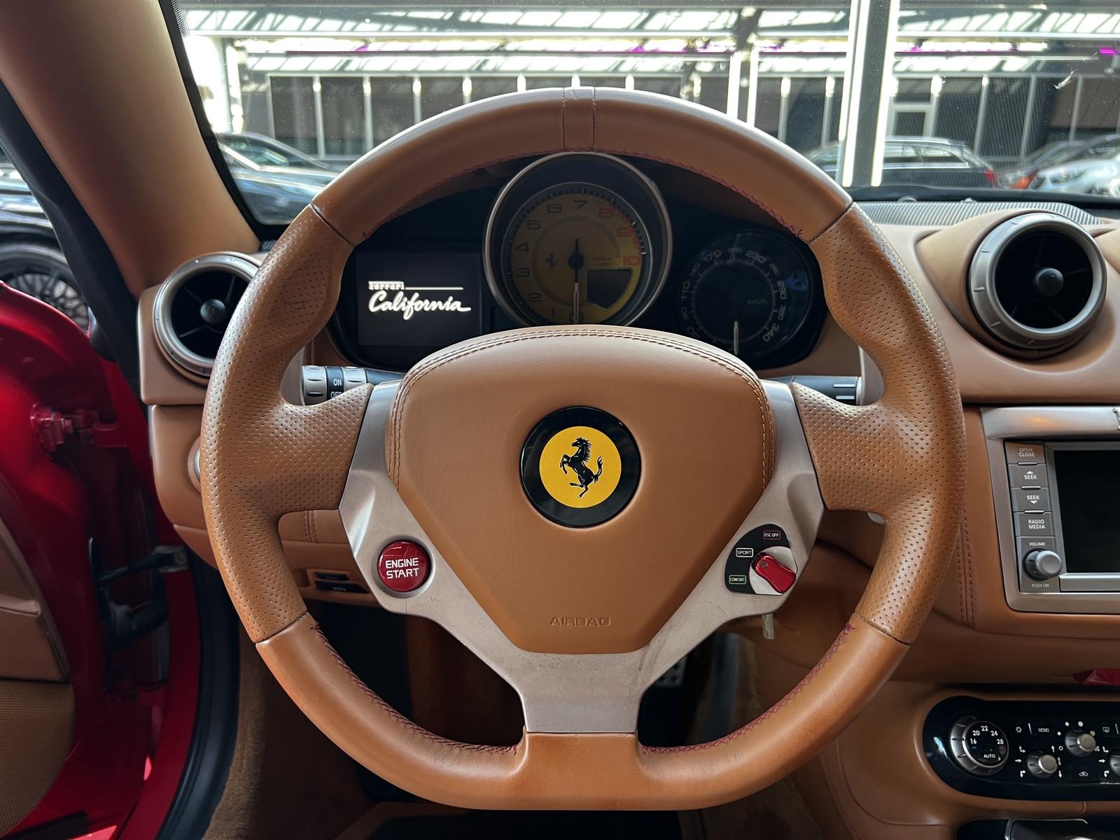 FERRARI CALIFORNIA F1 CAM / GPS / LED / | 489 ch | BVA