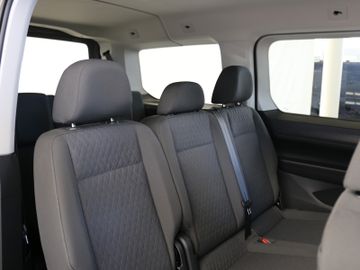 Volkswagen Caddy Maxi eHYBRID DSG LED ACC 7SITZ 5J GARANTIE