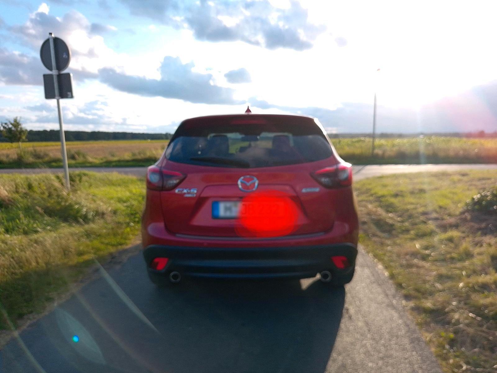 Mazda CX-5 2015 — rear view