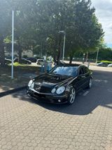 Mercedes-Benz Mercedes E320 AMG Umbau - Mercedes-Benz E 320: AMG