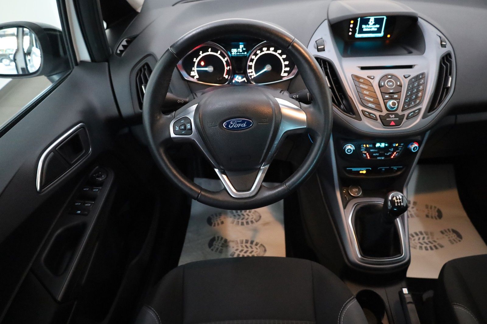 Fahrzeugabbildung Ford B-MAX Colourline SH,PDC,8 fach bereift