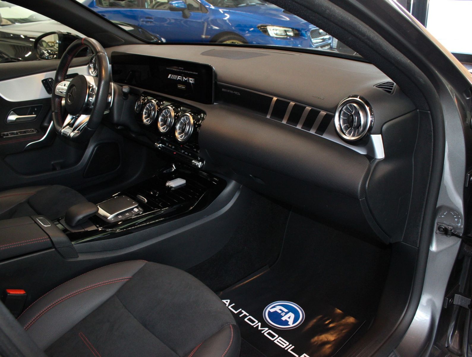 Fahrzeugabbildung Mercedes-Benz A 35 AMG Limo*Pano*Kamera*2.Hand