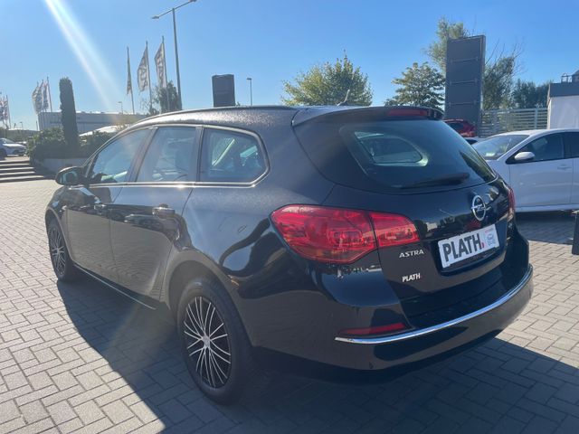 Opel Astra  J Sports Tourer Selection
