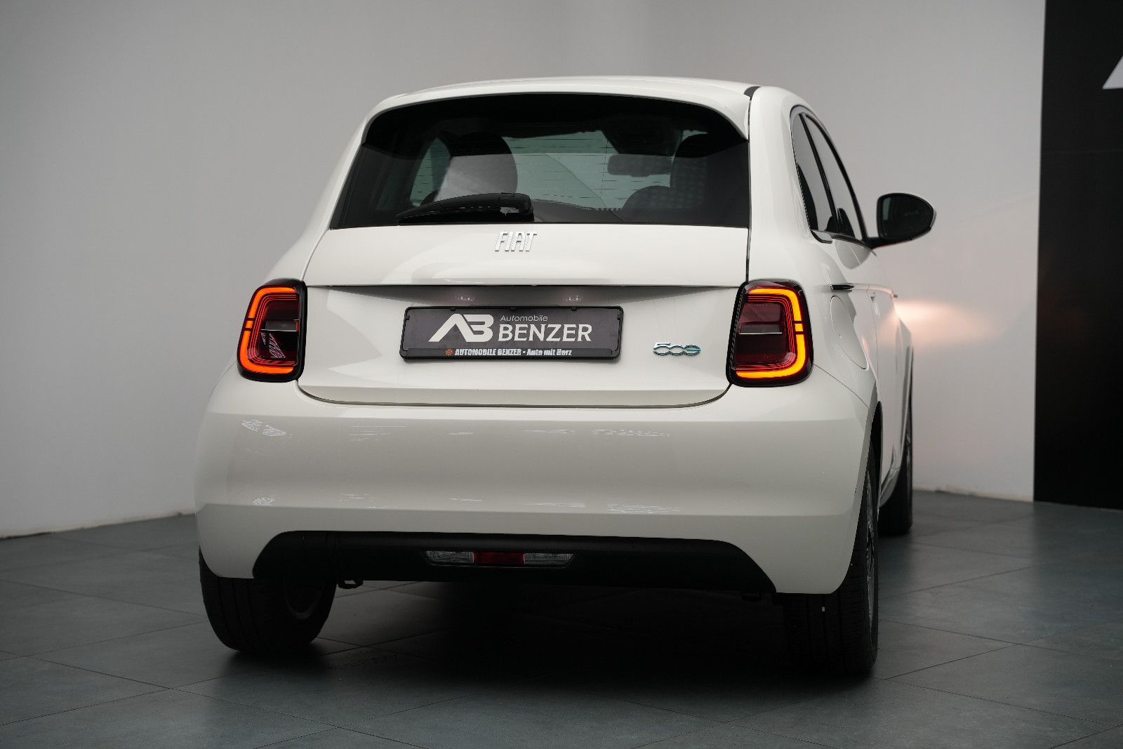 Fahrzeugabbildung Fiat 500 e*Klima*Bluetooth*Spurhalteassistent*Keyless