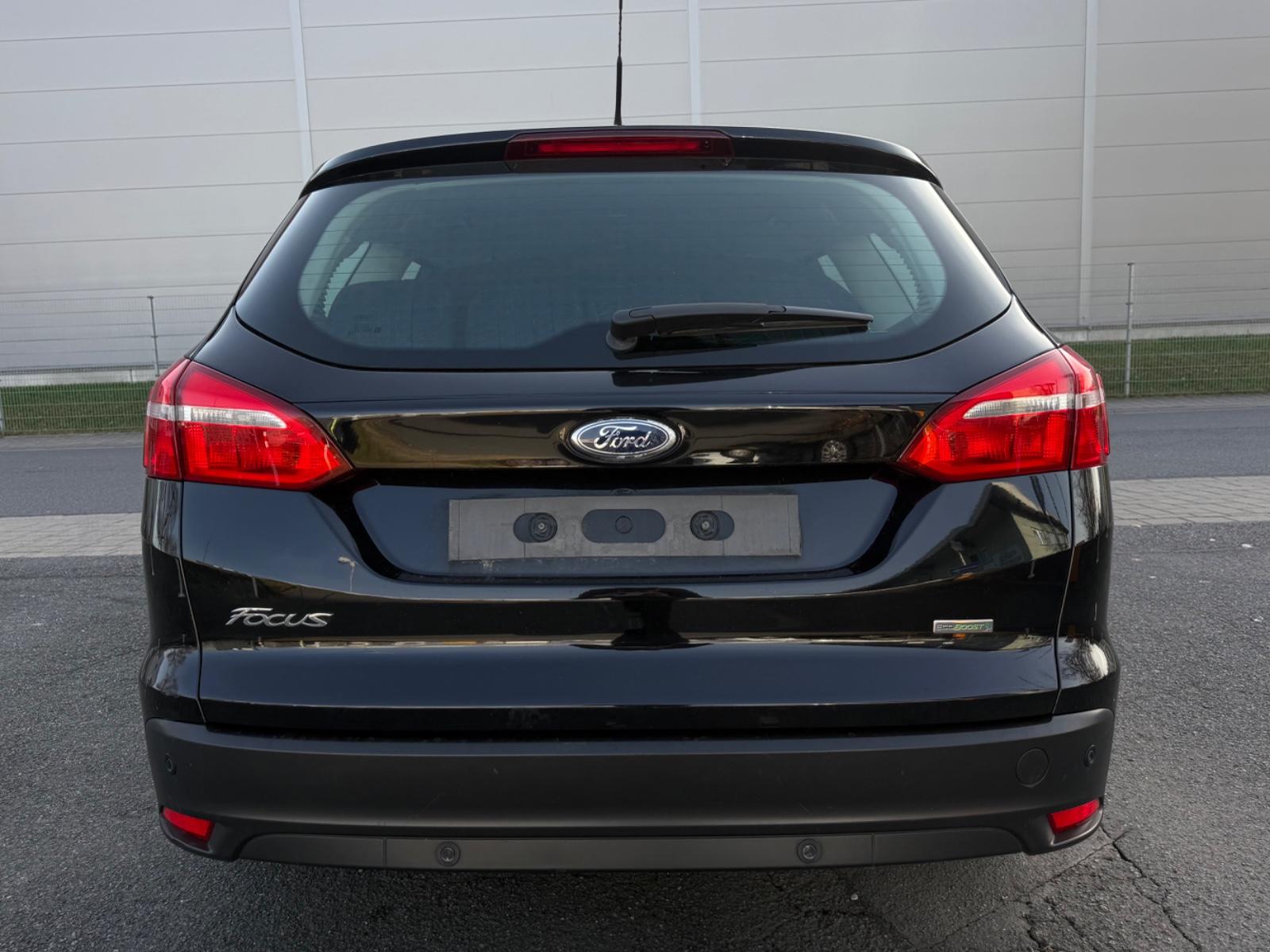 Ford Focus 2015 — photo 6