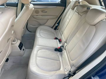 BMW 218 Active Tourer - 11