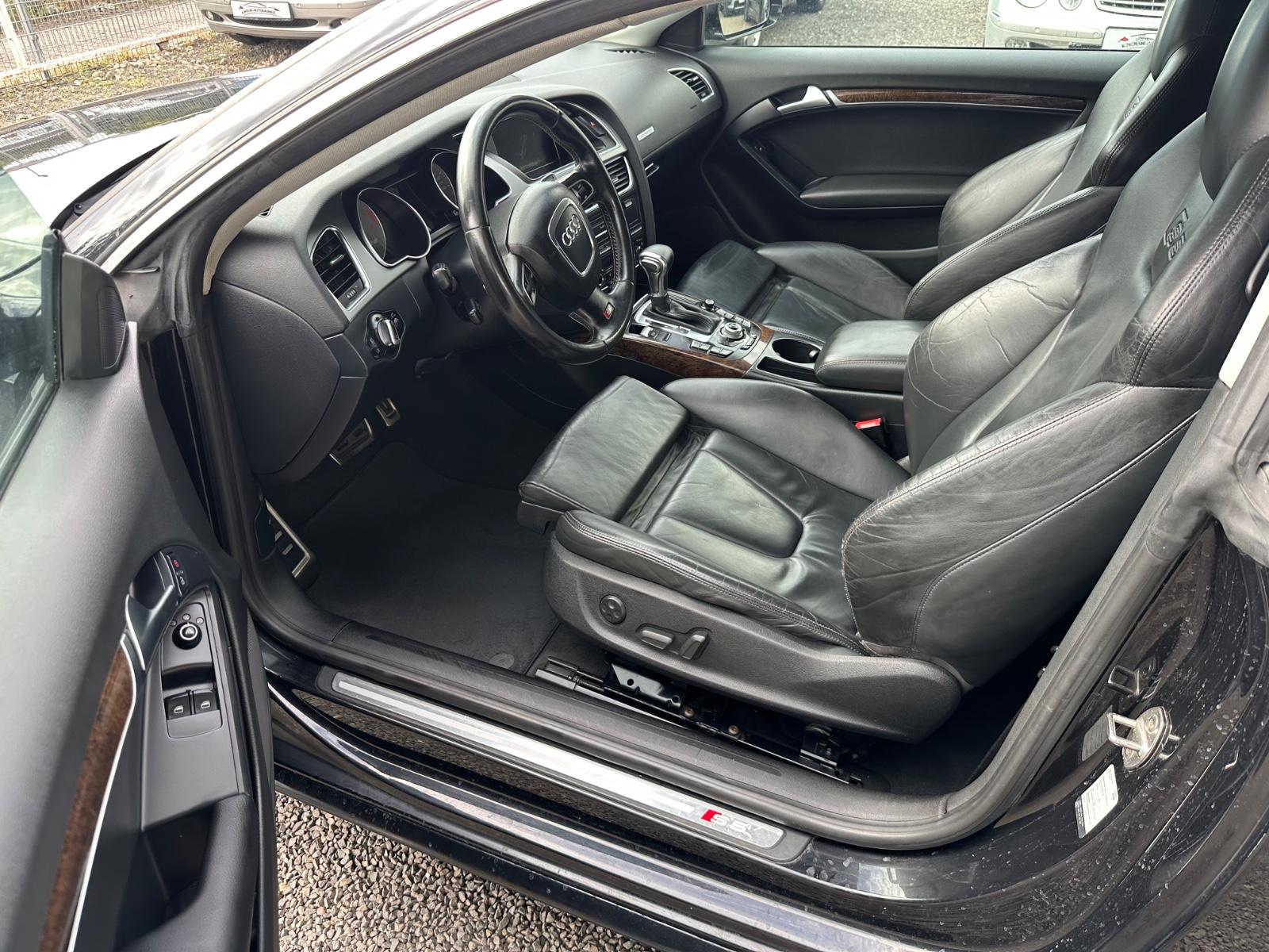 Audi S5 Coupé 4.2 FSI V8 354 ch BVA quattro / Magnetic Ride / Cuir / MMI Navigation Plus / Sièges chauffants