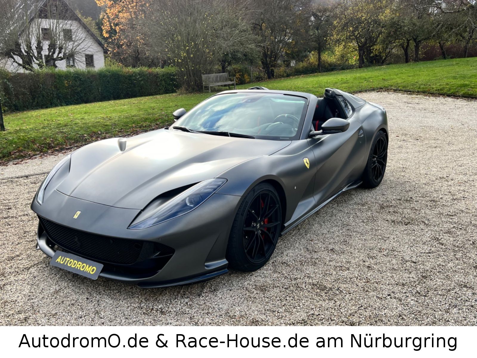 FERRARI 812