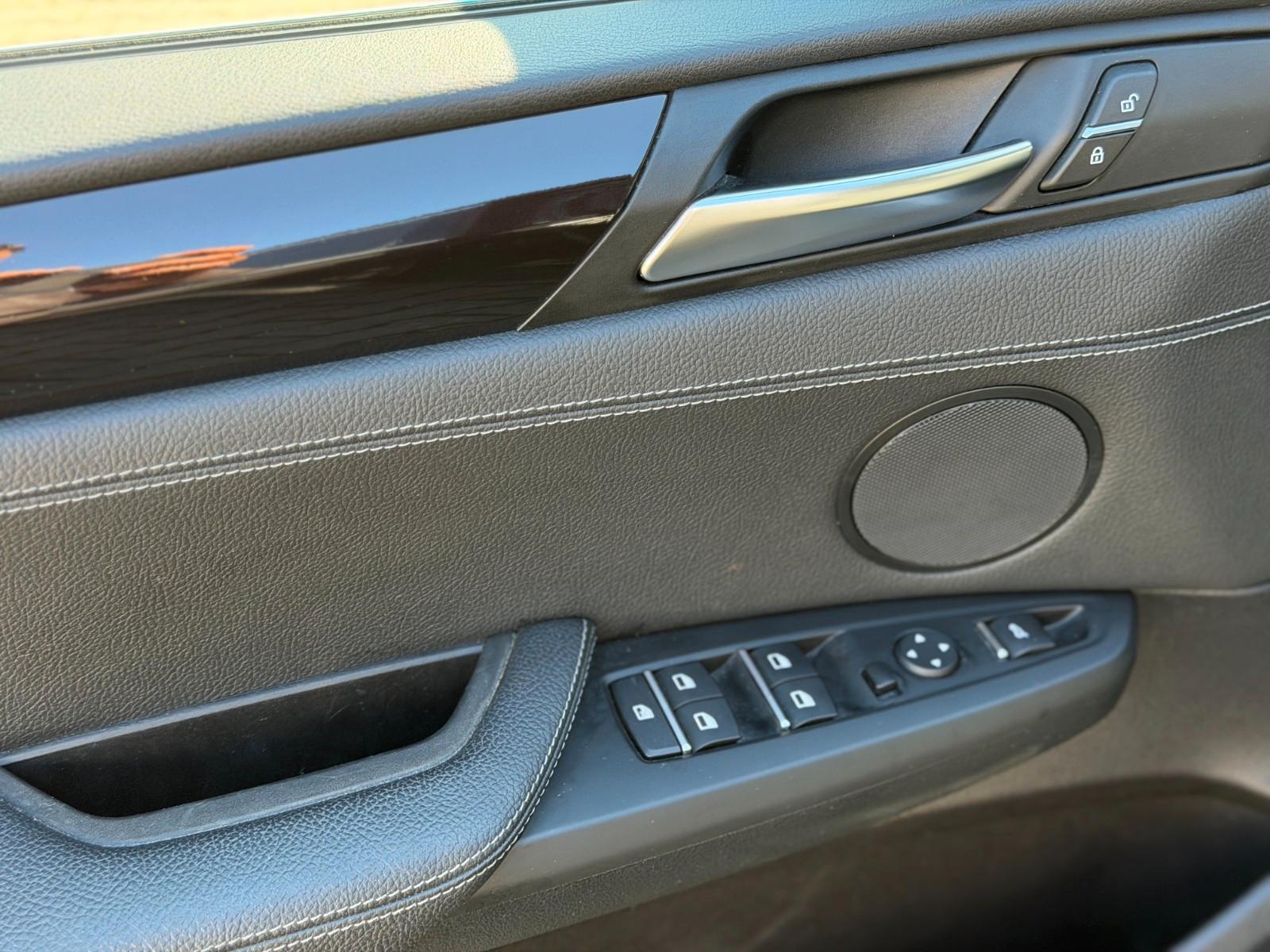BMW X3 xDrive 20 i xLine Garantie*1.Hand*Kamera*Navi