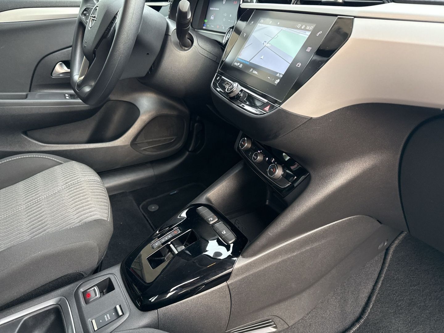 Fahrzeugabbildung Opel Corsa-e Corsa F e Edition Navi LED Apple CarPlay