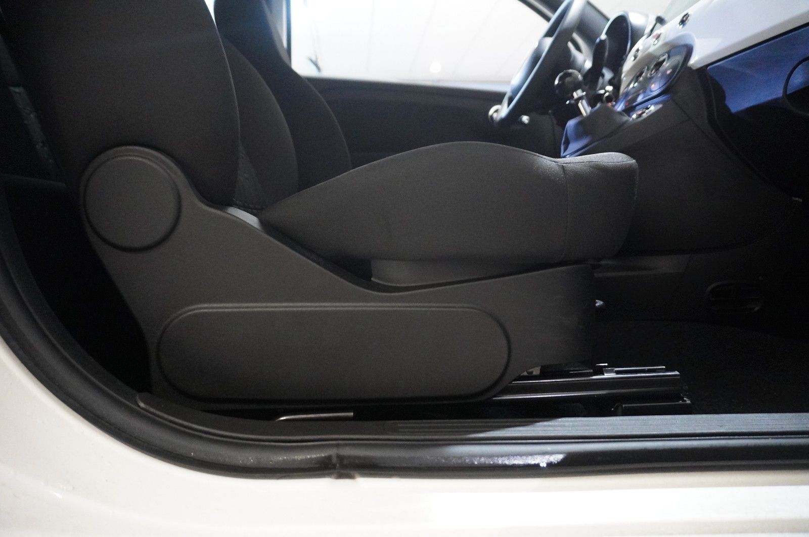 Fahrzeugabbildung Fiat 500 1.0 GSE HYBRID DOLCEVITA NAVI/LED/PDC/DAB+