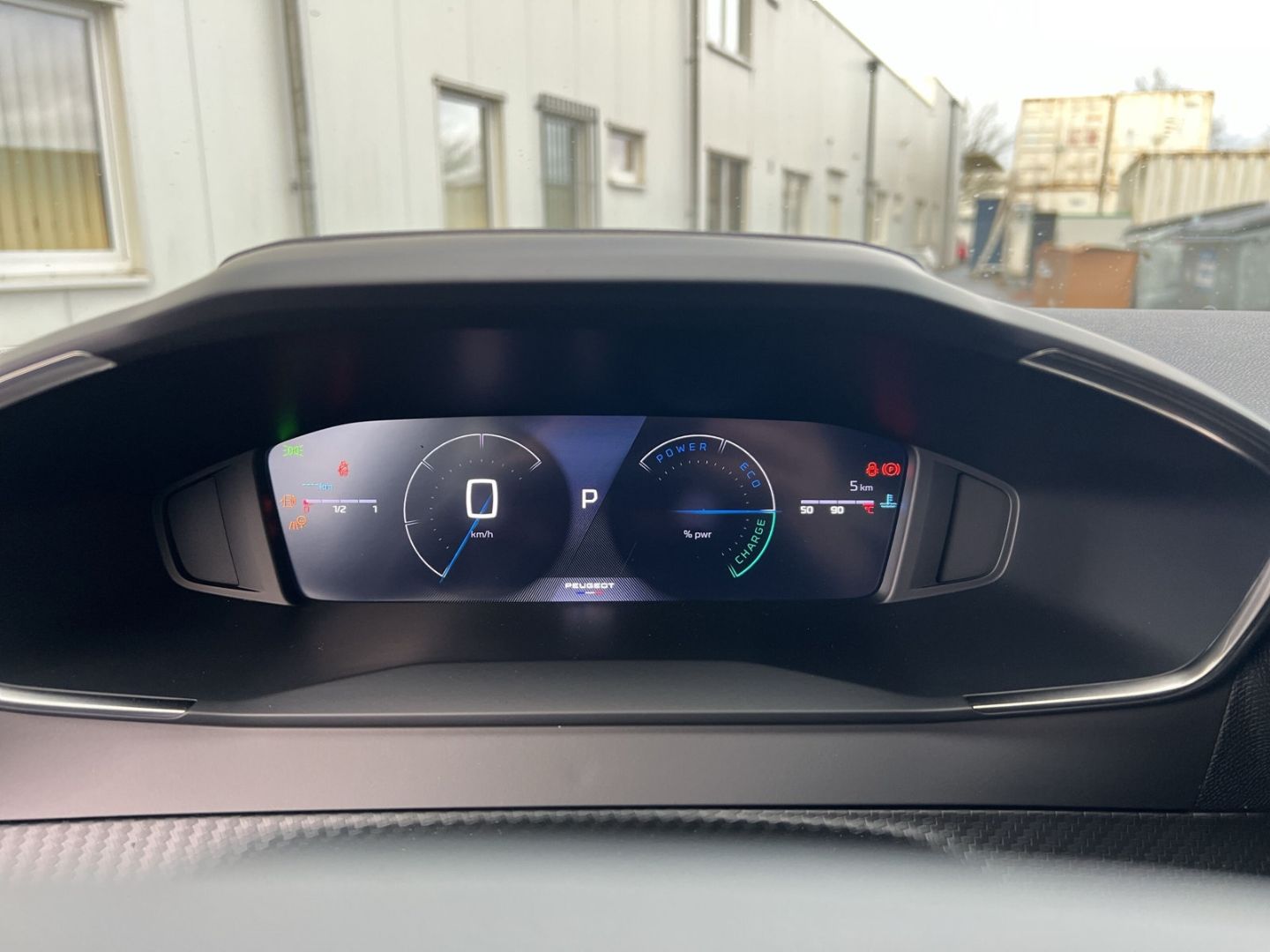 Fahrzeugabbildung Peugeot 2008 Allure Hybrid 145 e-DSC6 CarPlay Klimaautom