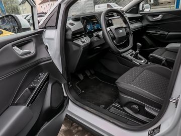 Ford Puma Mild-Hybrid Titanium Digitales Cockpit LED