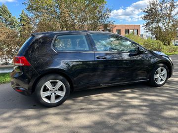Volkswagen Golf - 3