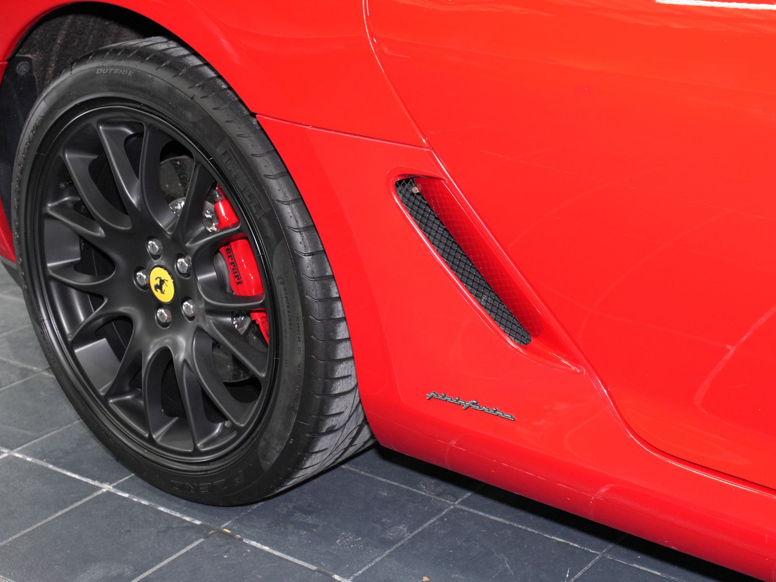 Fahrzeugabbildung Ferrari 599 GTB - Keramik|Carbon+Led|Bose|Sitzheizung