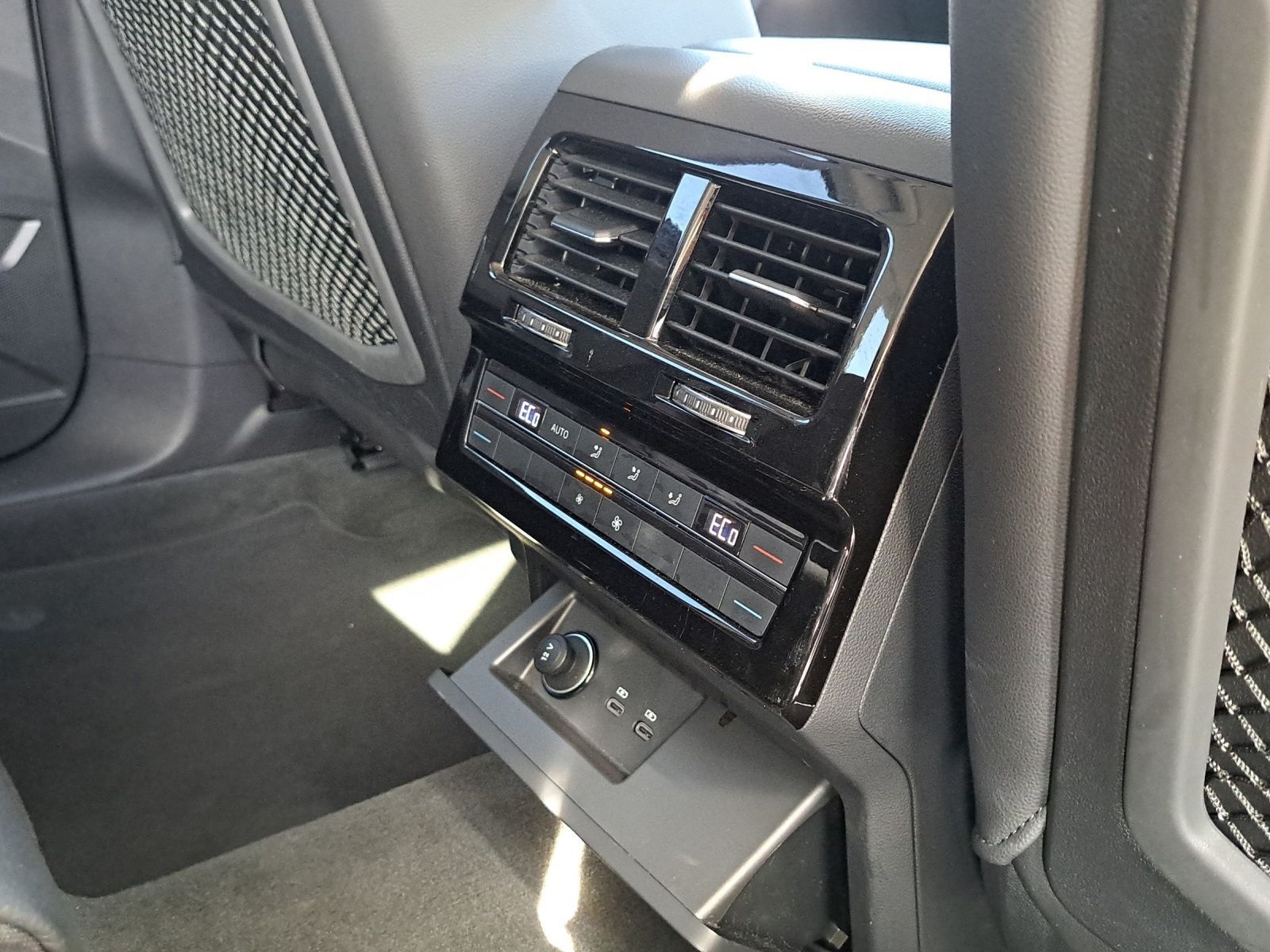 Volkswagen Touareg - Bild 20