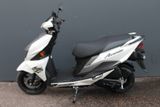 Suzuki UN 125 Avensis + Sofort Verfügbar! - GEBRAUCHT BENZIN ROLLER