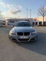 BMW E90 320d - BMW 320 mit Diesel-Antrieb: Limousine, 320d E90