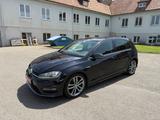 Volkswagen Golf VII Lim. Cup BMT R-LINE/DSG/KAMERA/XENON/ - Volkswagen Gebrauchtwagen in Villingen-Schwenningen