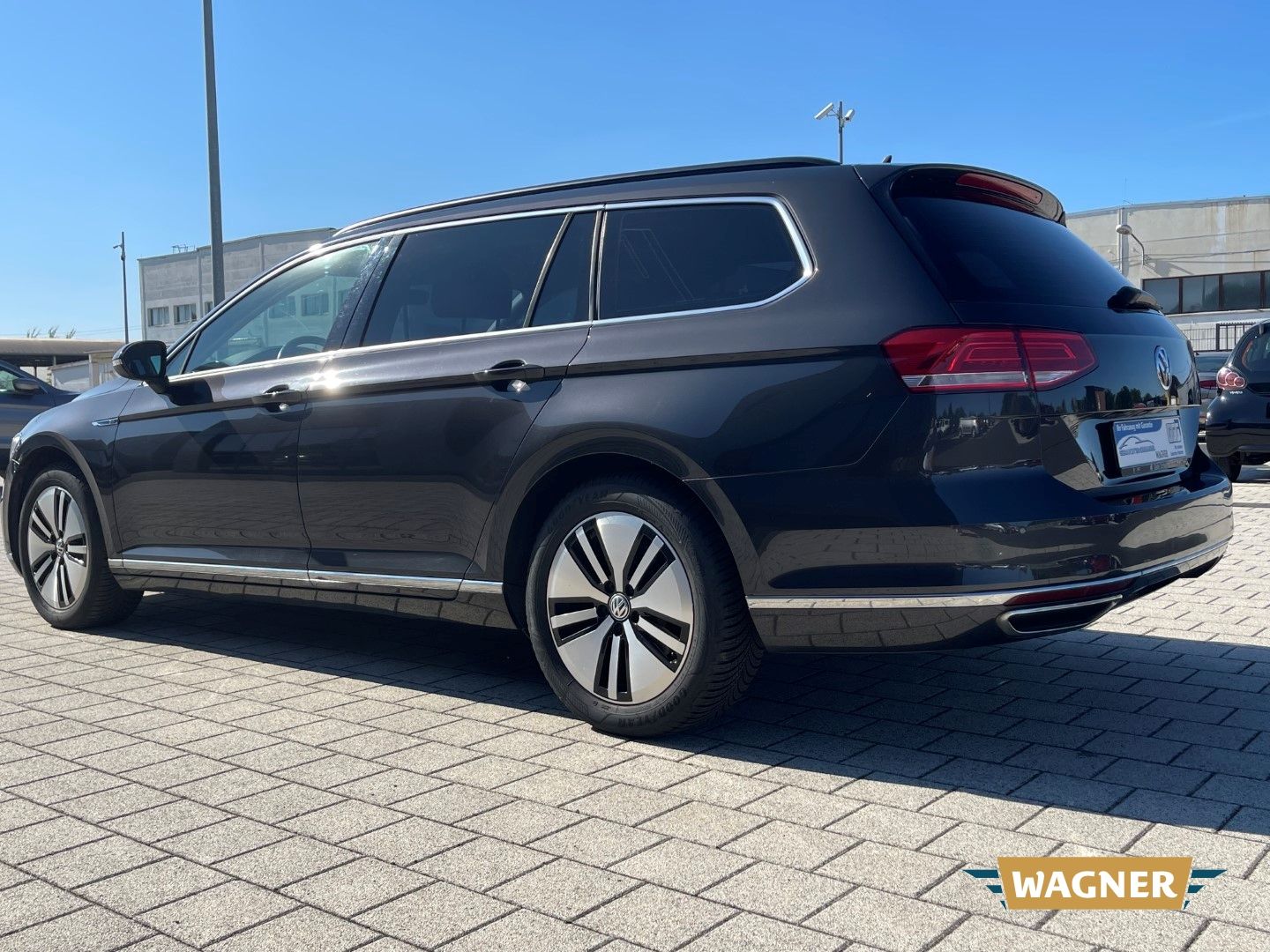 Fahrzeugabbildung Volkswagen Passat Variant GTE LED SHZ Kamera Navi