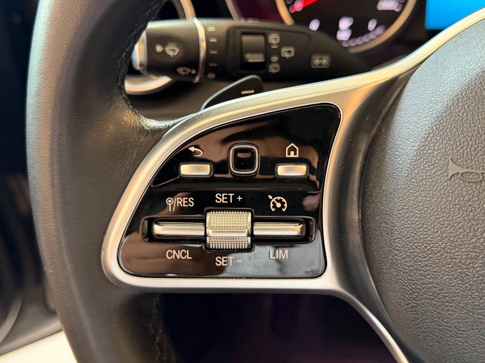 Mercedes-Benz C 180 T Ava 9G-Tr. LED AHK Pano Rü-Ka CarPlay foto 19