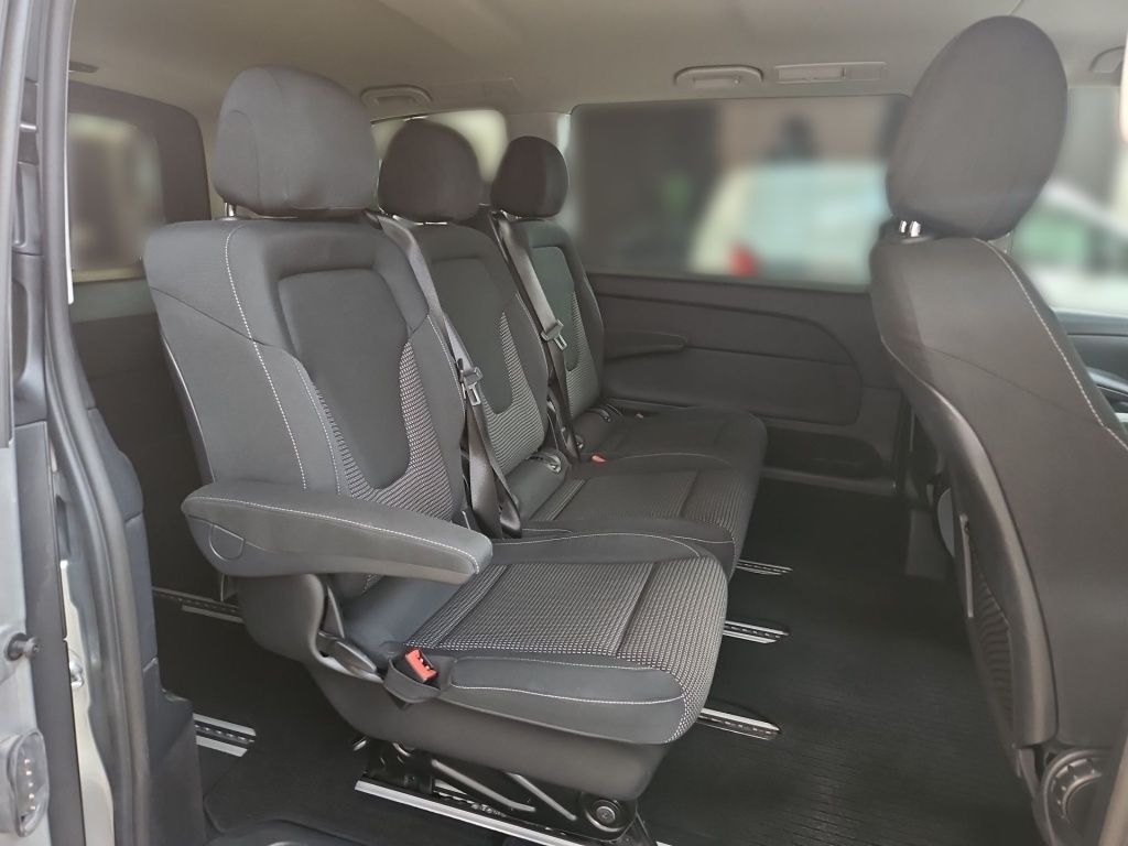 Fahrzeugabbildung Mercedes-Benz V 300 ED kompakt 4x4 5 Sitze 2,5tAHK LED 10''MBU