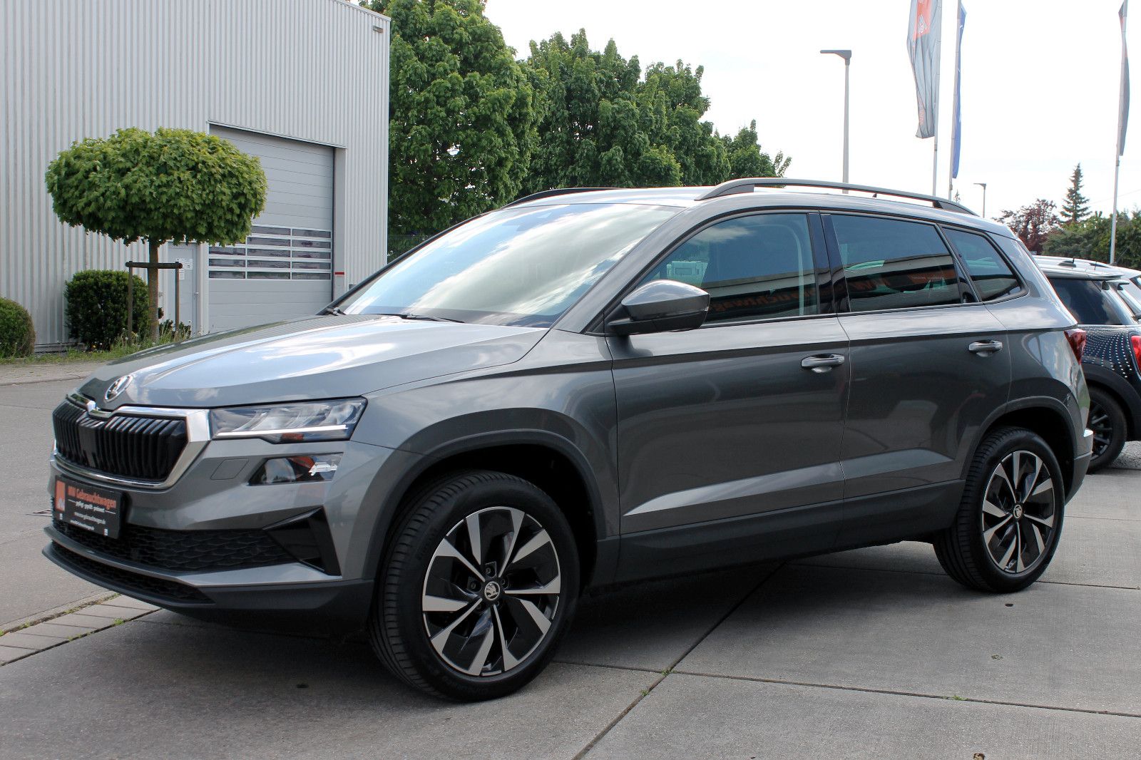 Fahrzeugabbildung SKODA Karoq Amb. 2.0 TDI 4x4 DSG ACC LED PANO KAM AHK