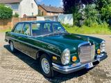 Mercedes-Benz 280 SE - Mercedes-Benz 280 mit Benzin-Antrieb: Limousine