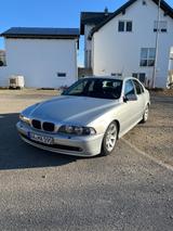 BMW 525i A - - BMW 525 aus 2000: 525i