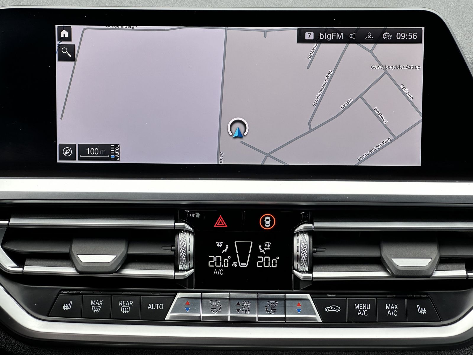 Fahrzeugabbildung BMW 330e Touring xDrive M-Sport NAV+LED+360°+HUD+HIF