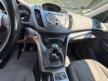 Ford Kuga - 12