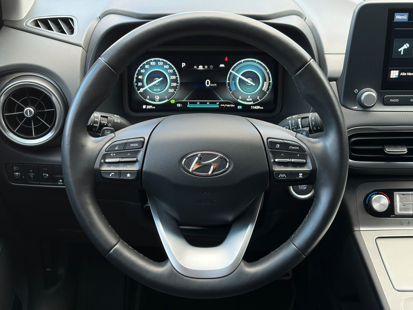 Fahrzeugabbildung Hyundai KONA E Select 2WD ACC PDC CAM LHZ SHZ CarPlay