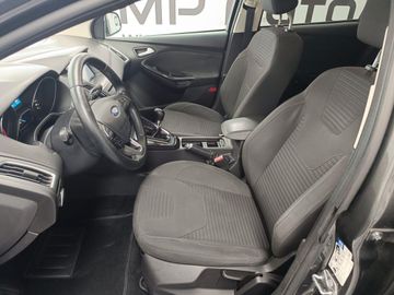 Ford Focus - 9