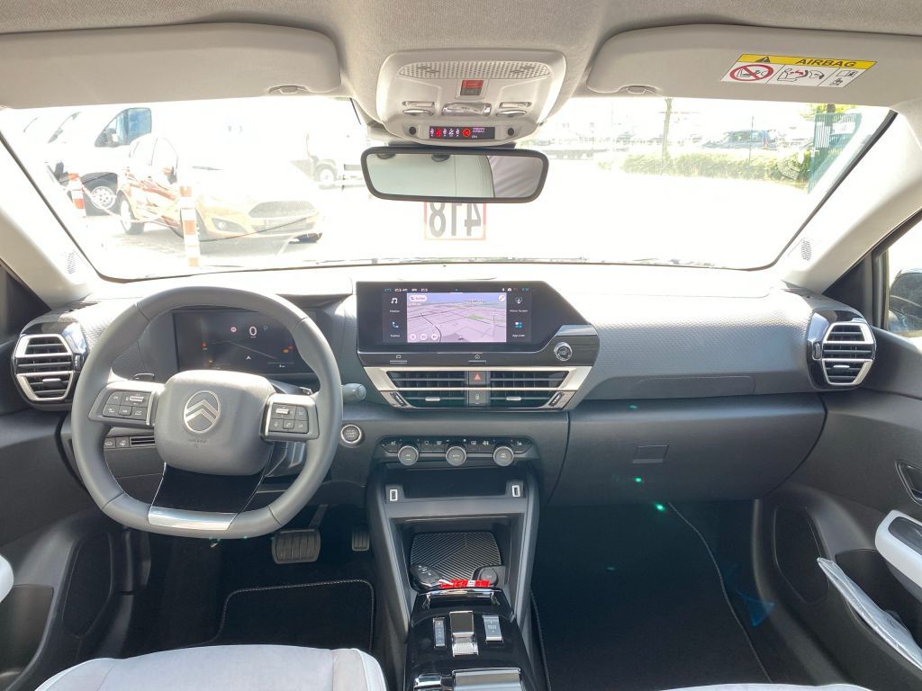 Fahrzeugabbildung Citroën C4 Hybrid 145 Automatik MAX *Winter-Pak*Alcantar