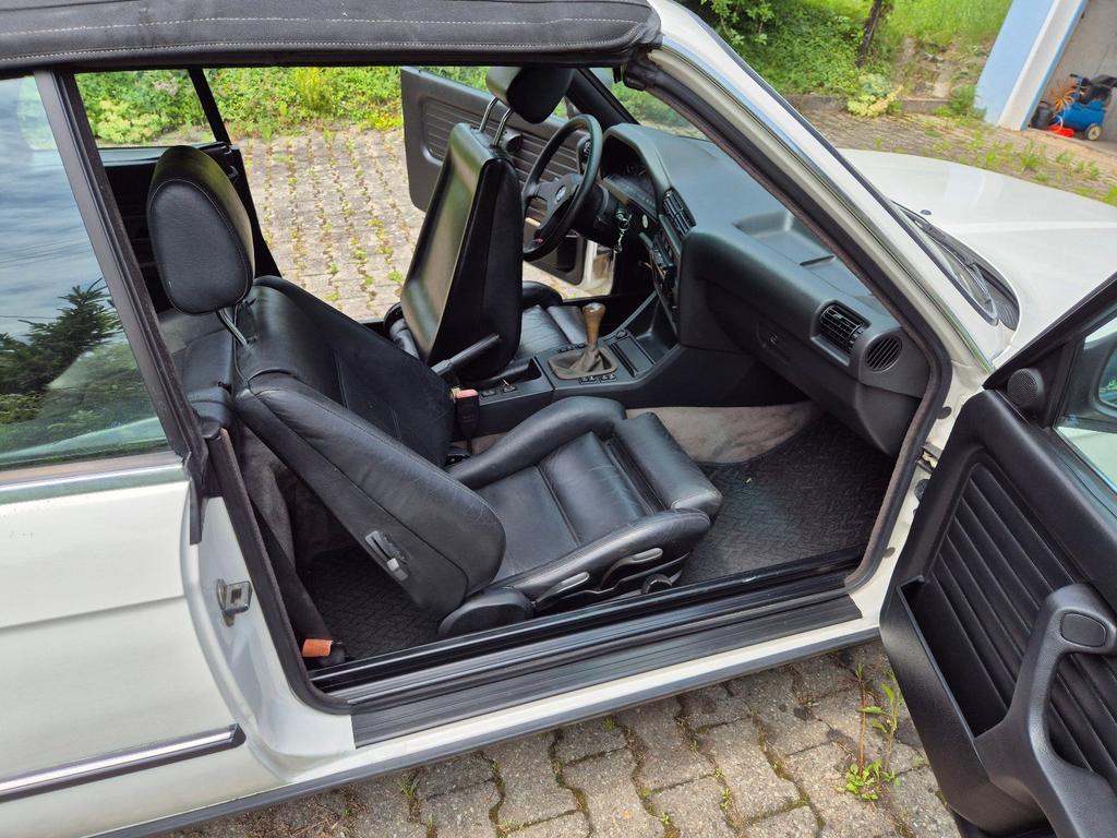 BMW 325