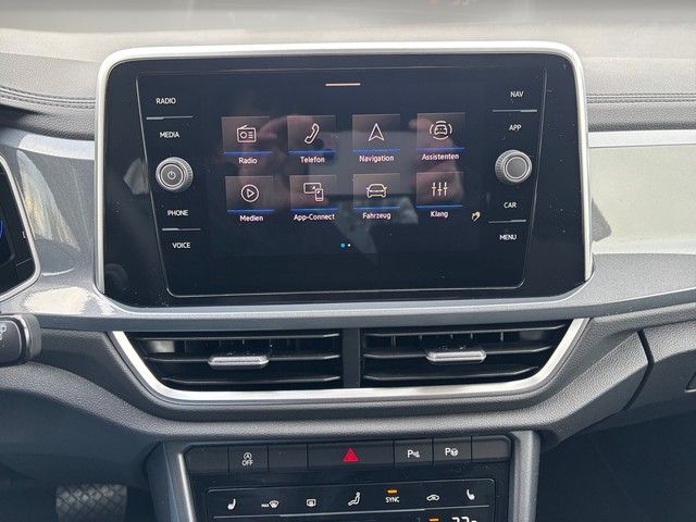 Fahrzeugabbildung Volkswagen T-Roc  1.5TSI DSG Style AHK+GJR+KAMERA+SHZ+NAVI+
