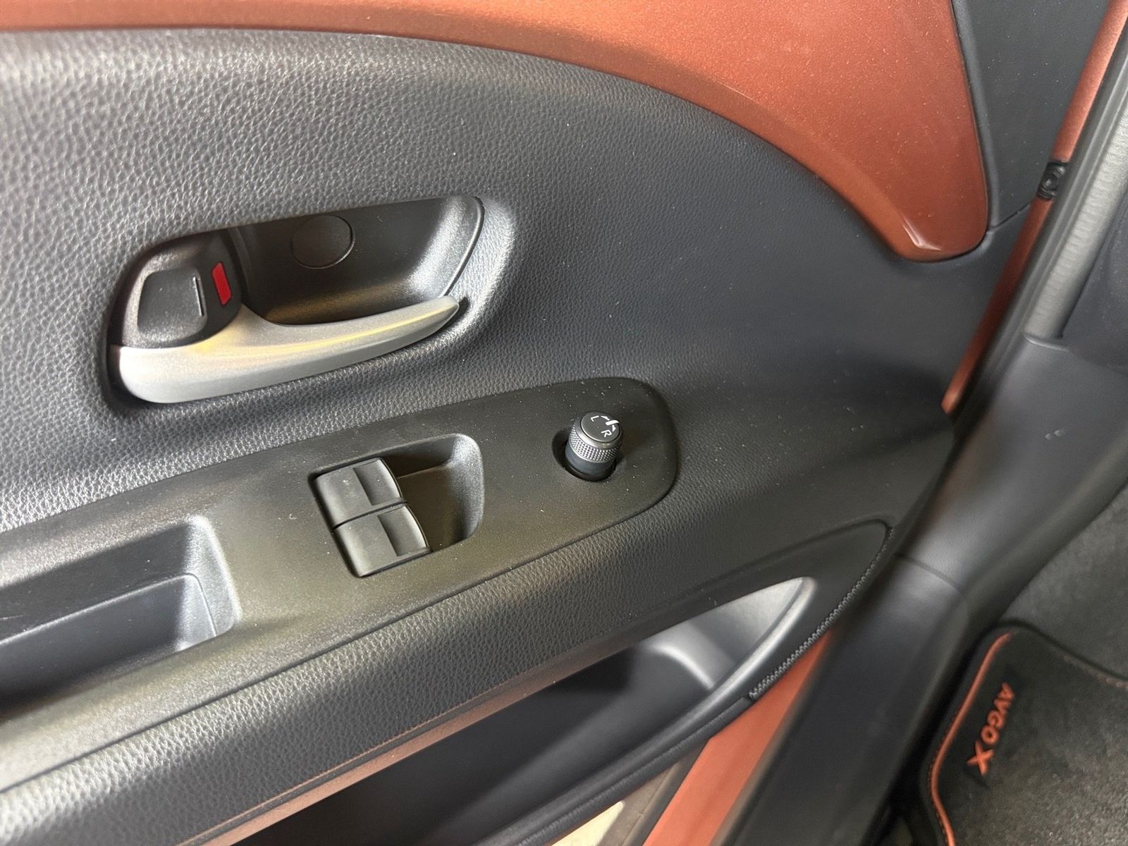 Fahrzeugabbildung Toyota Aygo X 1.5 Hybrid Lounge Canvas-Faltd., JBL,Kam.