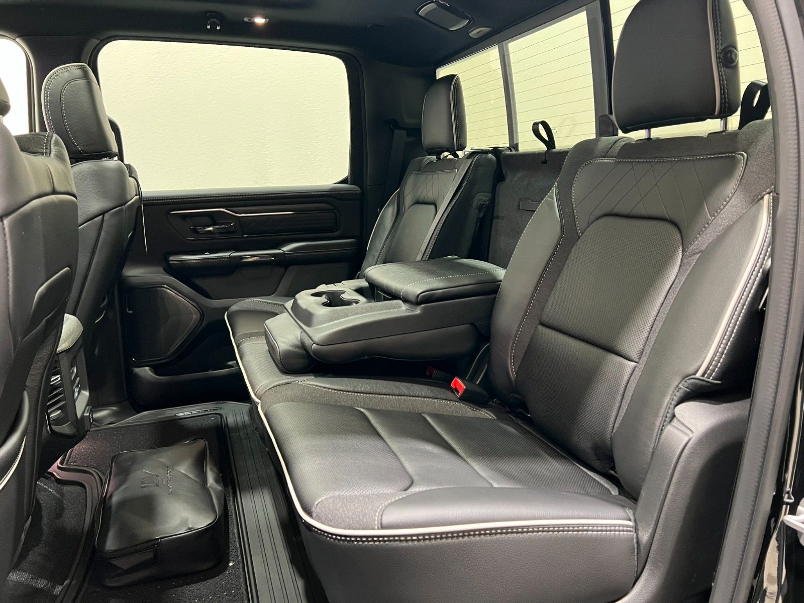 Fahrzeugabbildung Dodge RAM 1500 Limited Night  H/O 3.0L / MFT RTR Ed.