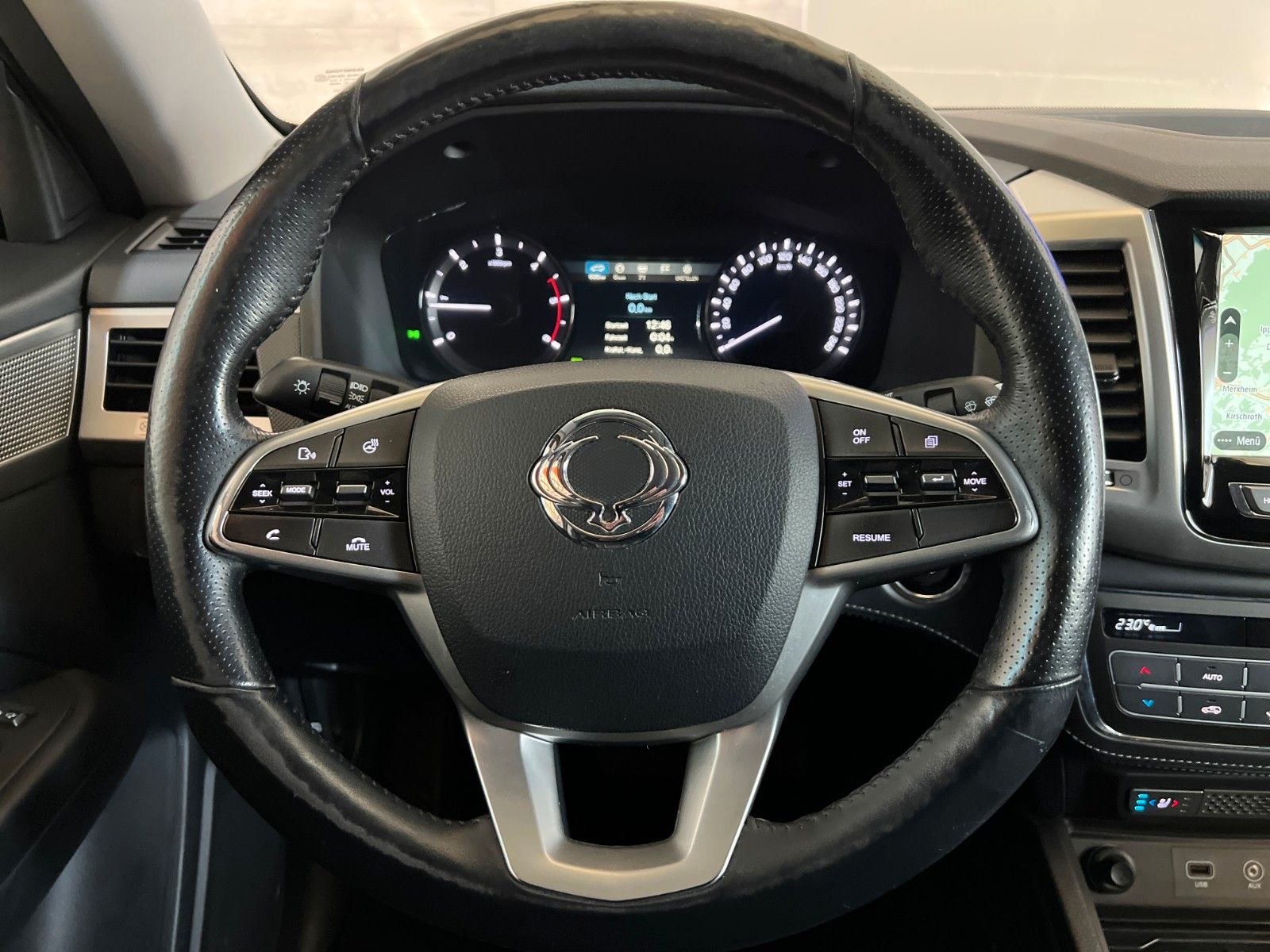 Fahrzeugabbildung Ssangyong MUSSO Sapphire 4WD AT  *AHK*Leder*Kamera*Hardtop