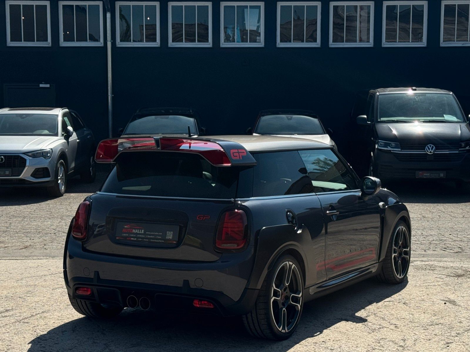 Fahrzeugabbildung MINI John Cooper Works GP CarPlay Tempomat SHZ DAB